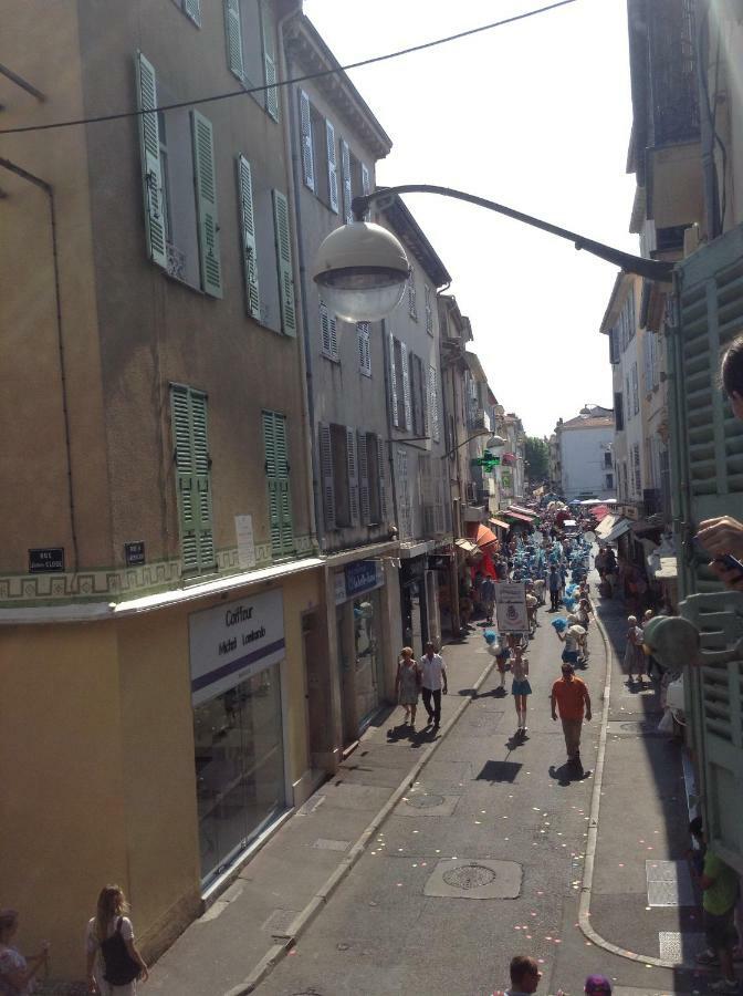 Vieille Ville 1 - Luca'S Apartment, 1 Bedroom, Max 2 Adults And 2 Kids Antibes Exterior foto