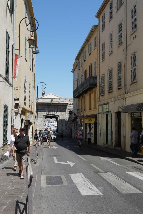 Vieille Ville 1 - Luca'S Apartment, 1 Bedroom, Max 2 Adults And 2 Kids Antibes Exterior foto