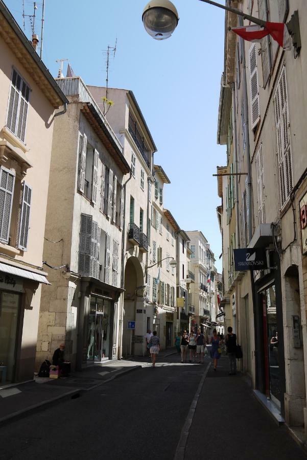 Vieille Ville 1 - Luca'S Apartment, 1 Bedroom, Max 2 Adults And 2 Kids Antibes Exterior foto