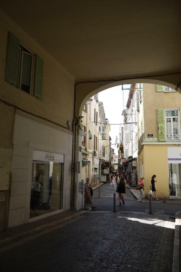 Vieille Ville 1 - Luca'S Apartment, 1 Bedroom, Max 2 Adults And 2 Kids Antibes Exterior foto
