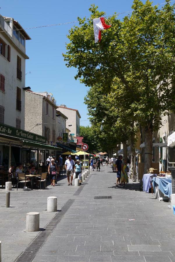 Vieille Ville 1 - Luca'S Apartment, 1 Bedroom, Max 2 Adults And 2 Kids Antibes Exterior foto