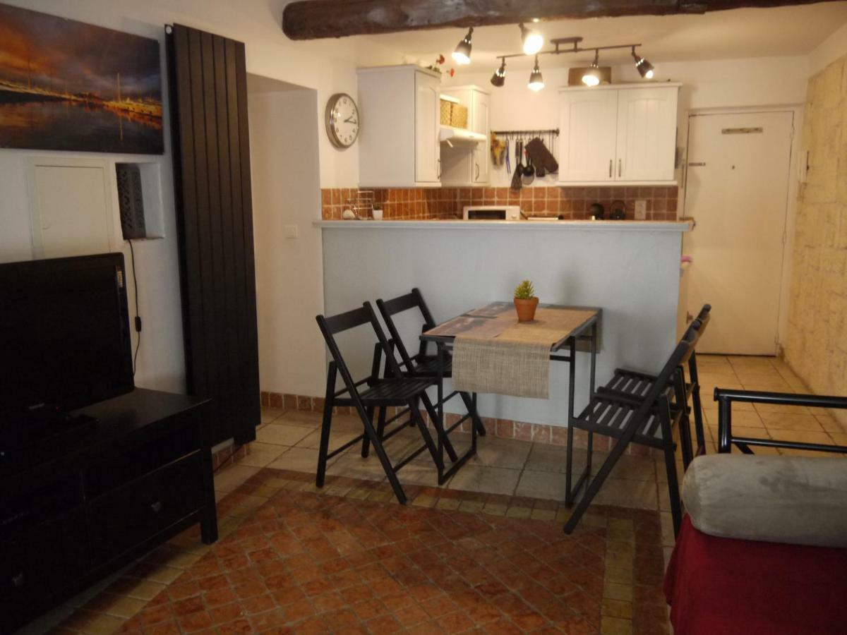 Vieille Ville 1 - Luca'S Apartment, 1 Bedroom, Max 2 Adults And 2 Kids Antibes Exterior foto